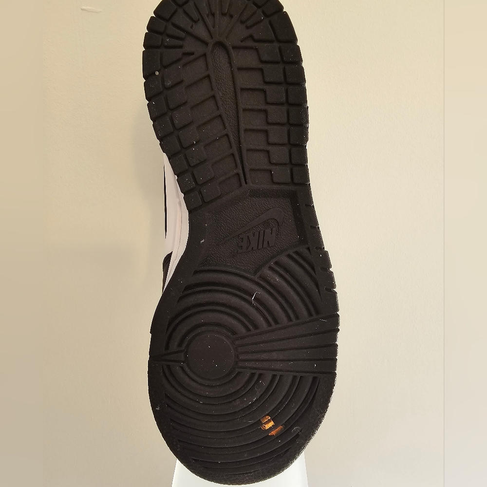 Nike Dunks - Picture 4 of 4